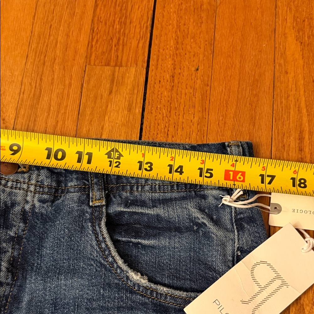 Pilcro Dark Blue Flare Jeans NWT - See Measurements! - Picture 3 of 9